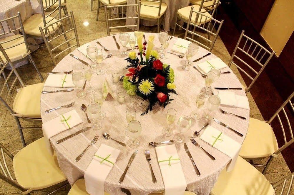 Torres De Alba Hotel & Suites Панама Экстерьер фото