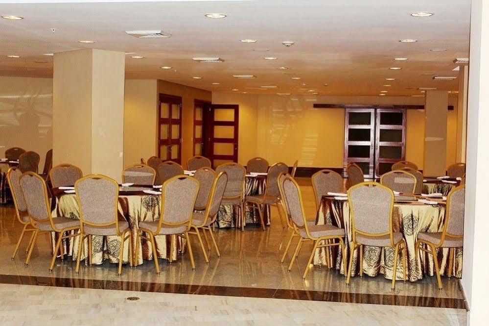 Torres De Alba Hotel & Suites Панама Экстерьер фото
